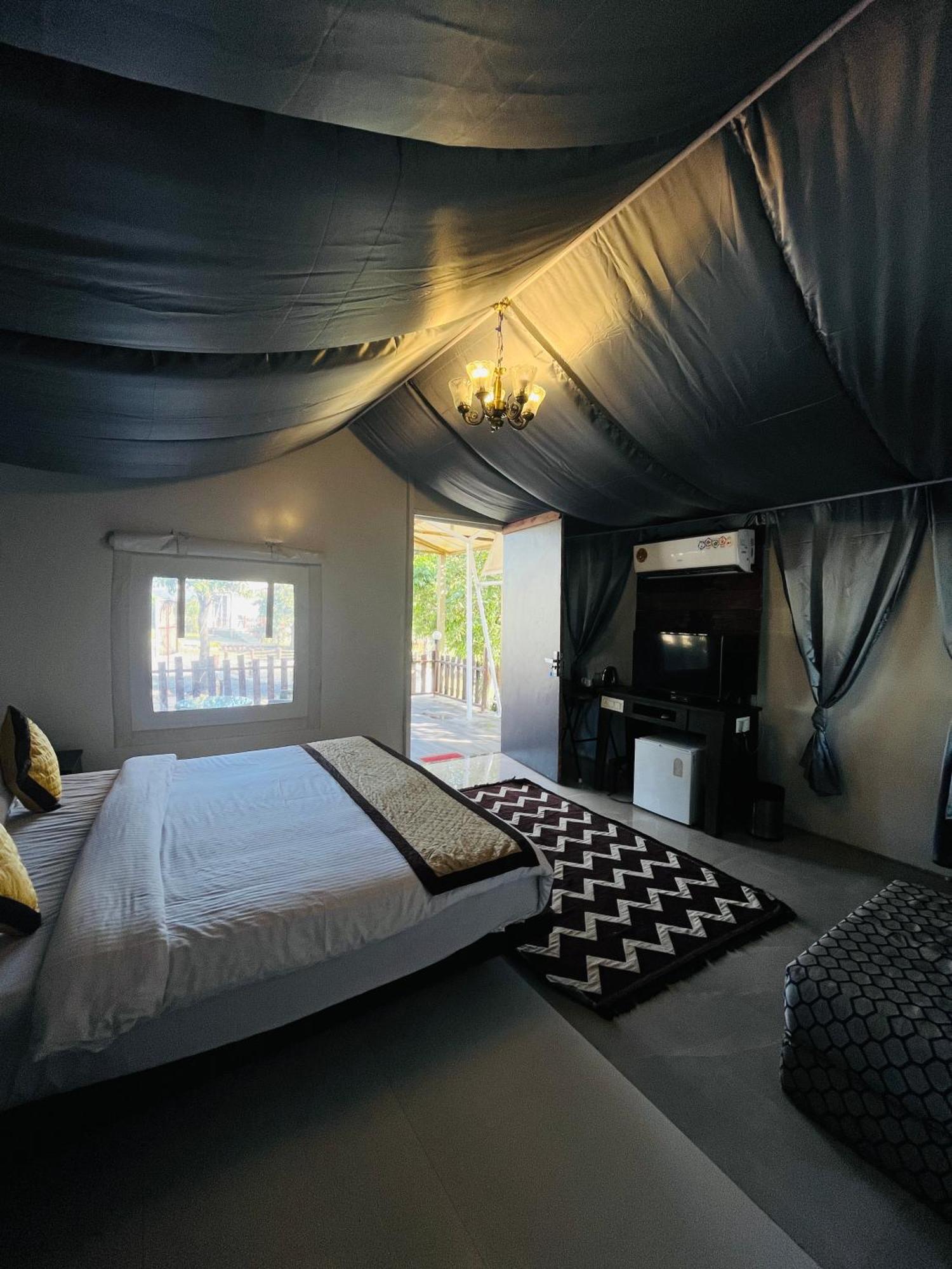 The Canvas Resort In Lonavla Extérieur photo